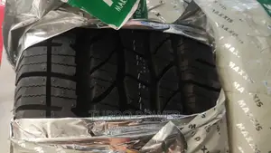 265/60r18 MAXXIS Rough Pattern