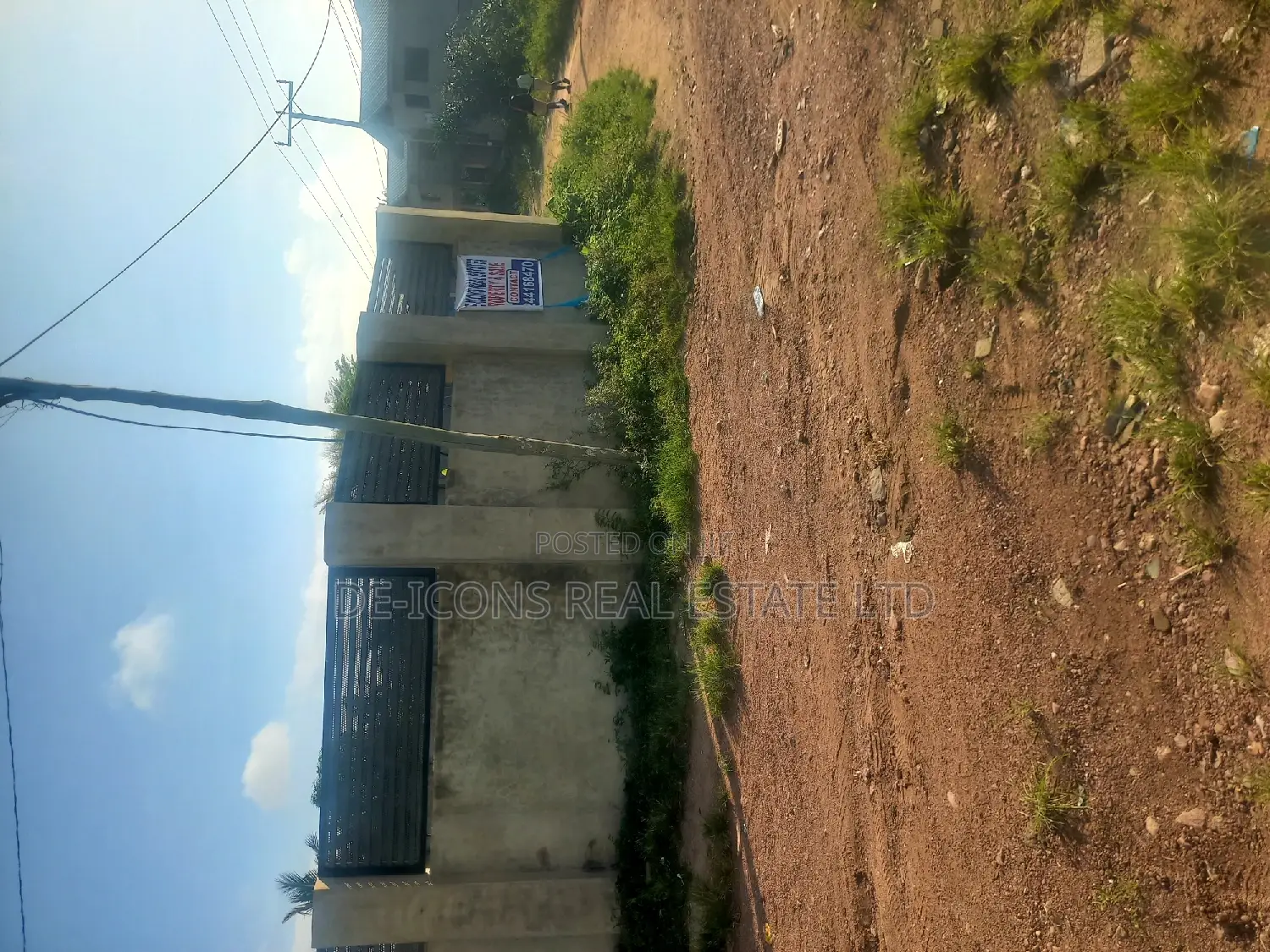 2bdrm Duplex in De-Icons Real Estate, Awutu Senya East Municipal