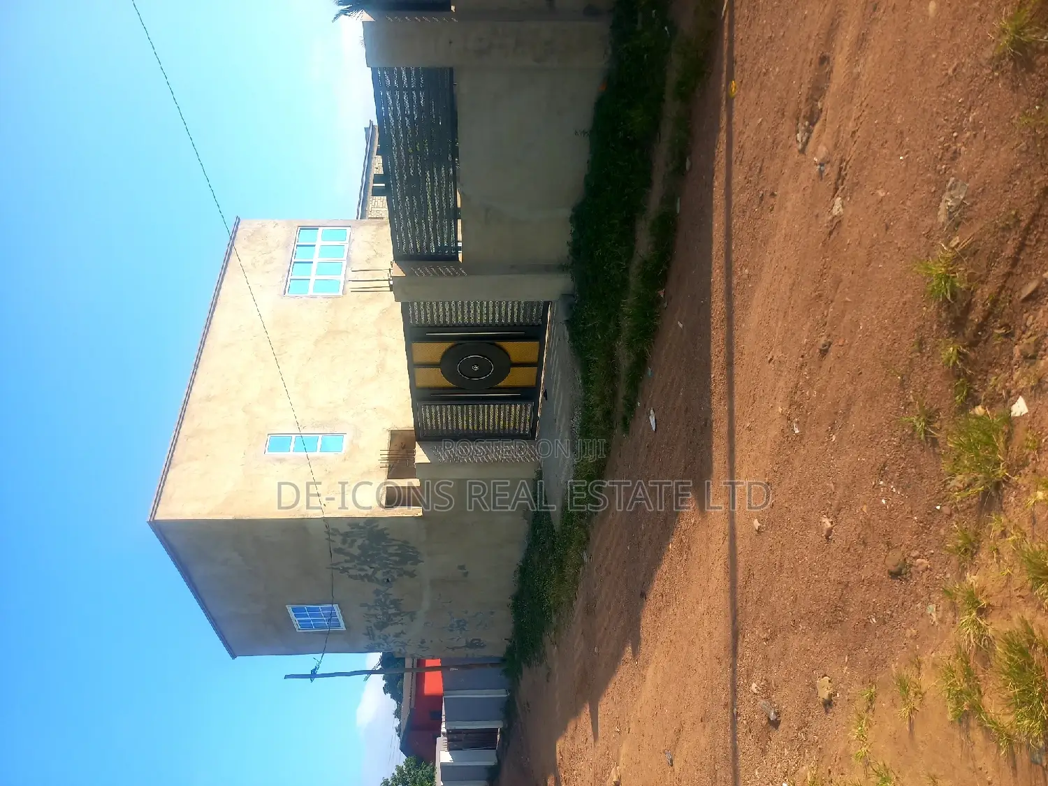 2bdrm Duplex in De-Icons Real Estate, Awutu Senya East Municipal