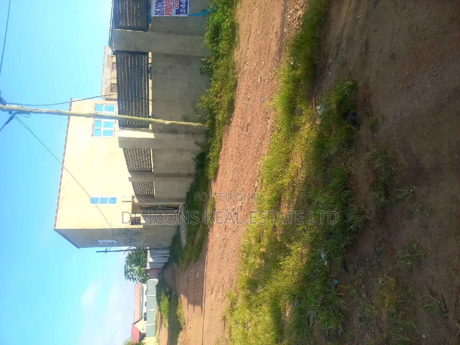 2bdrm Duplex in De-Icons Real Estate, Awutu Senya East Municipal