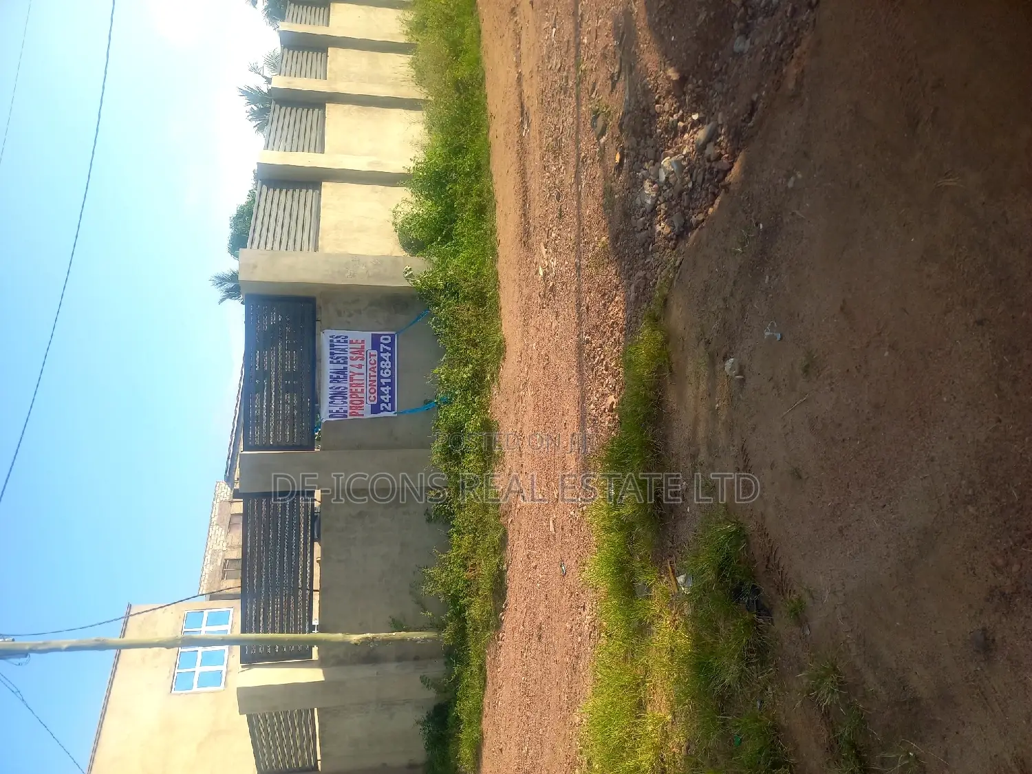 2bdrm Duplex in De-Icons Real Estate, Awutu Senya East Municipal