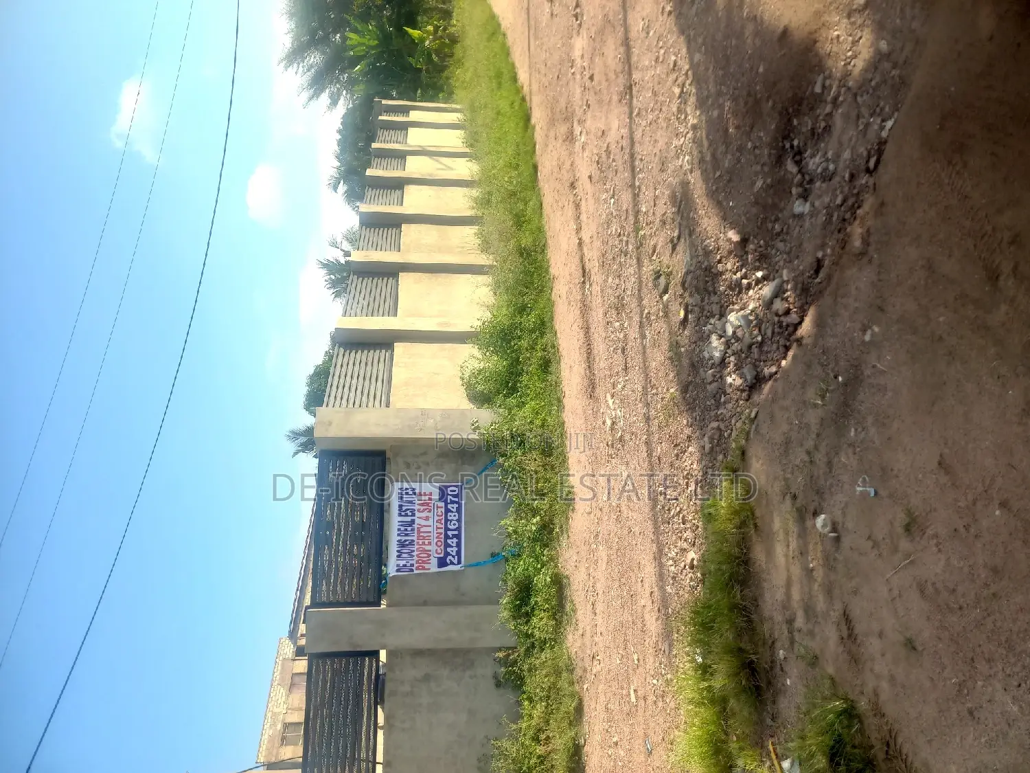 2bdrm Duplex in De-Icons Real Estate, Awutu Senya East Municipal