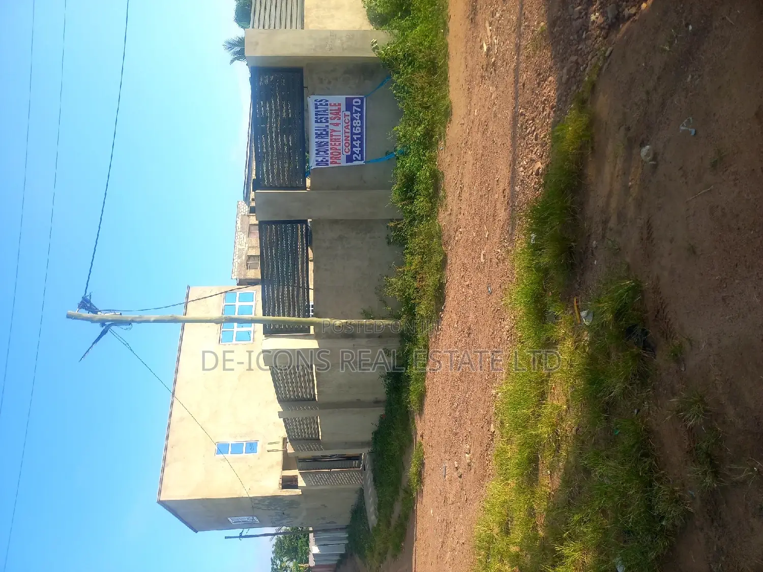2bdrm Duplex in De-Icons Real Estate, Awutu Senya East Municipal
