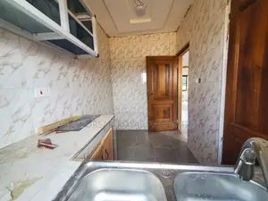 1bdrm Apartment in School Junction for rent