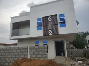 3bdrm House in Ashaley Botwe for sale