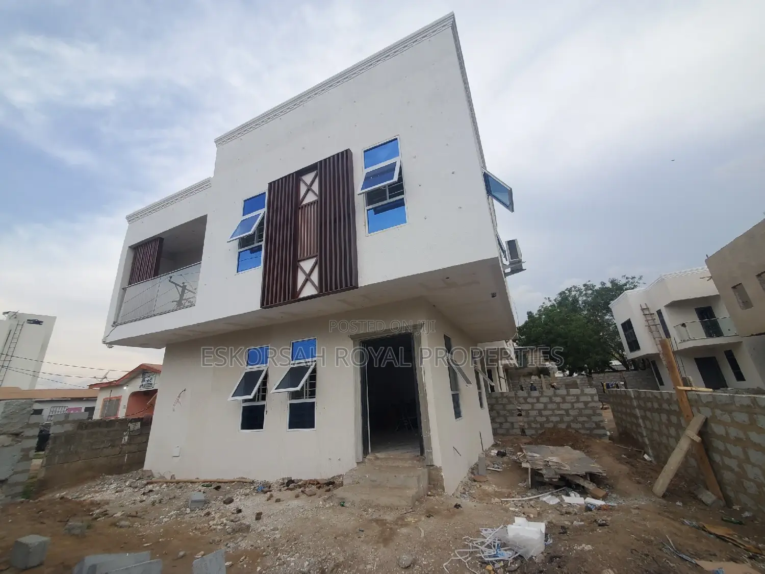 3bdrm House in Ashaley Botwe for sale