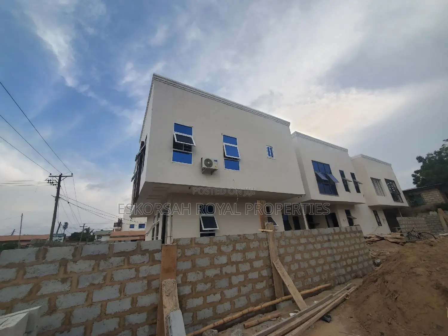 3bdrm House in Ashaley Botwe for sale