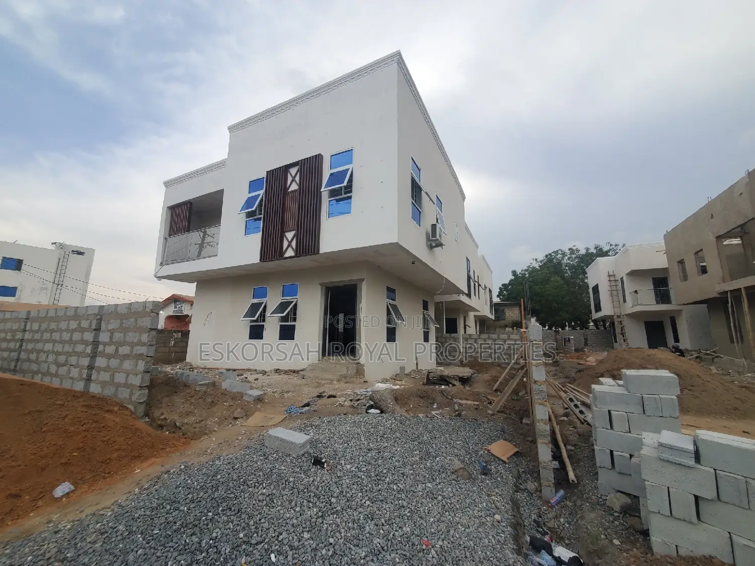3bdrm House in Ashaley Botwe for sale