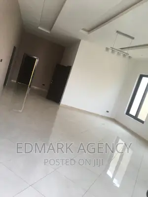 4bdrm House in East Airport, Accra Metropolitan for sale