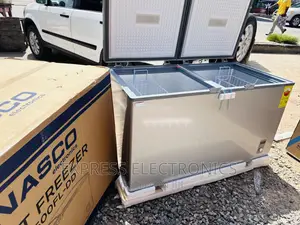 Quality Sleek Grey Double Door Chest Freezer Double 425L