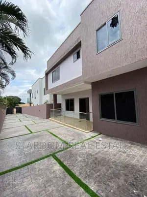 3bdrm Duplex in Kwabenya for sale