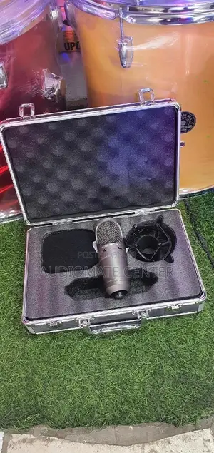 Takstar Sm-7b