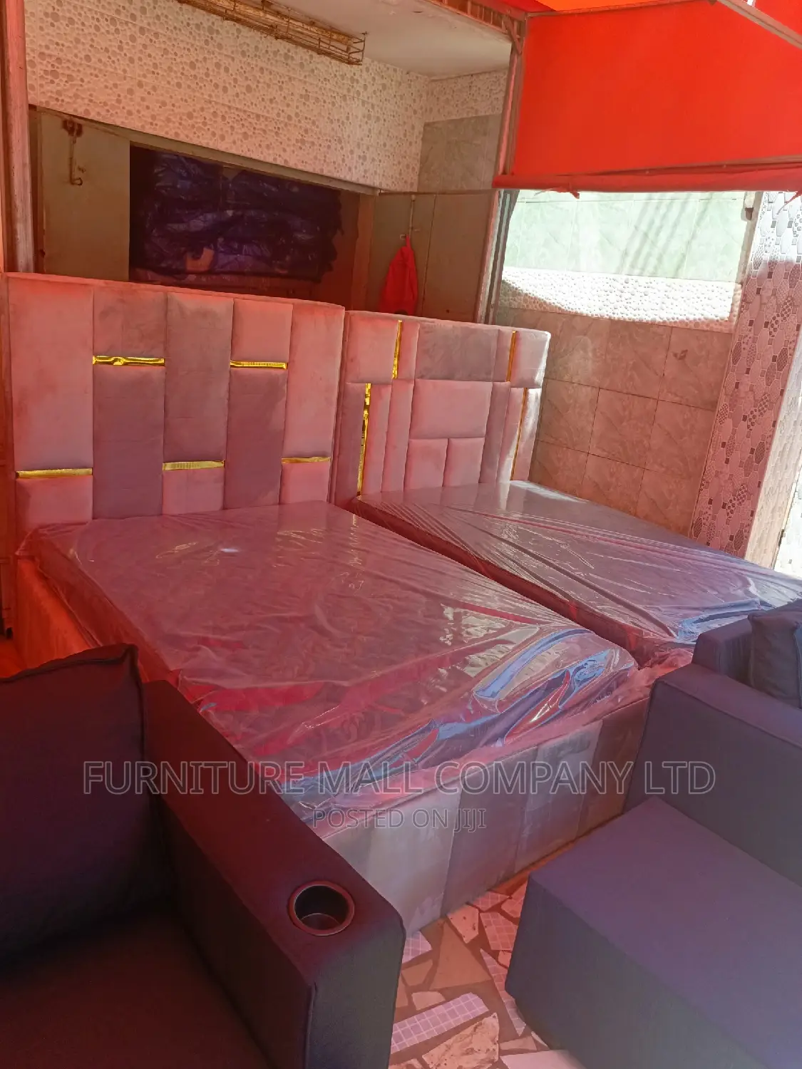 Classic Double Bed With Mattress