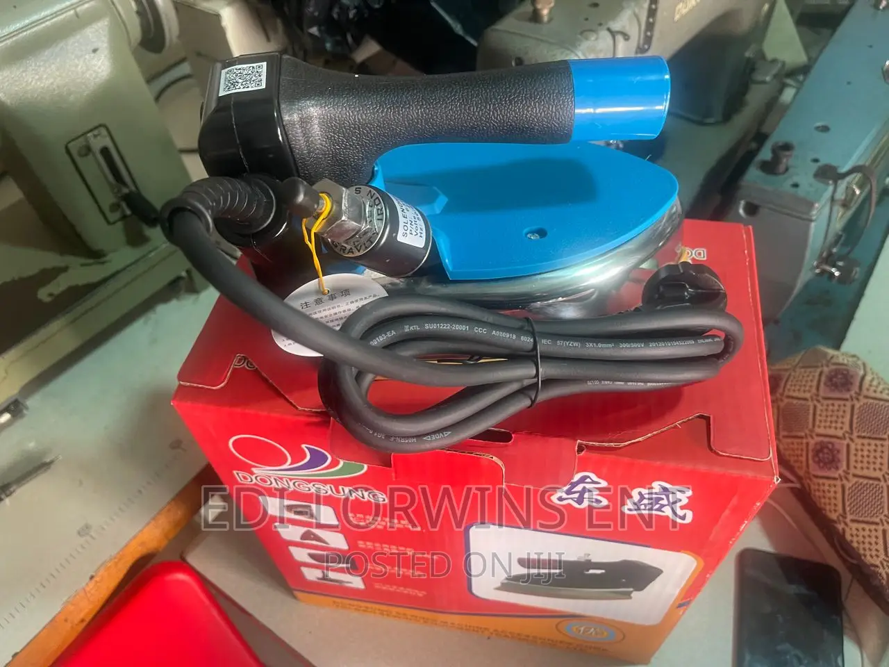 Dongsung Industrial Gravity Steam Iron
