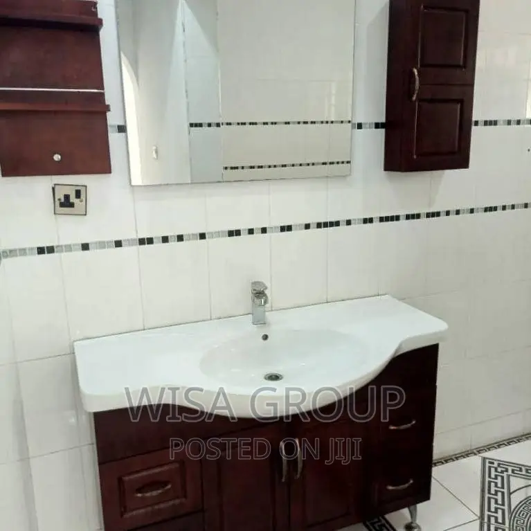 6bdrm Duplex in Wisa Groups, Accra Metropolitan for rent