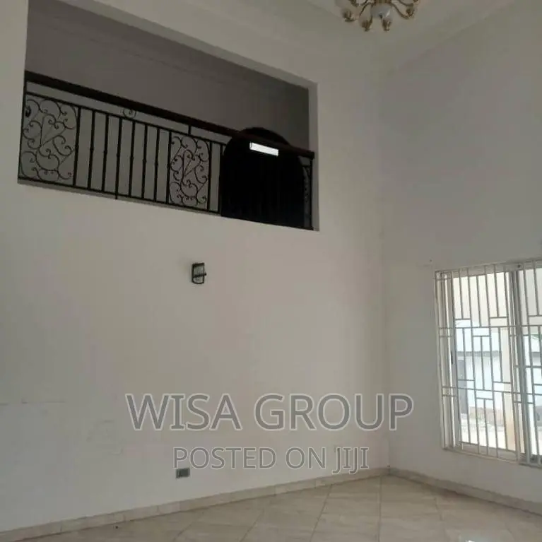 6bdrm Duplex in Wisa Groups, Accra Metropolitan for rent