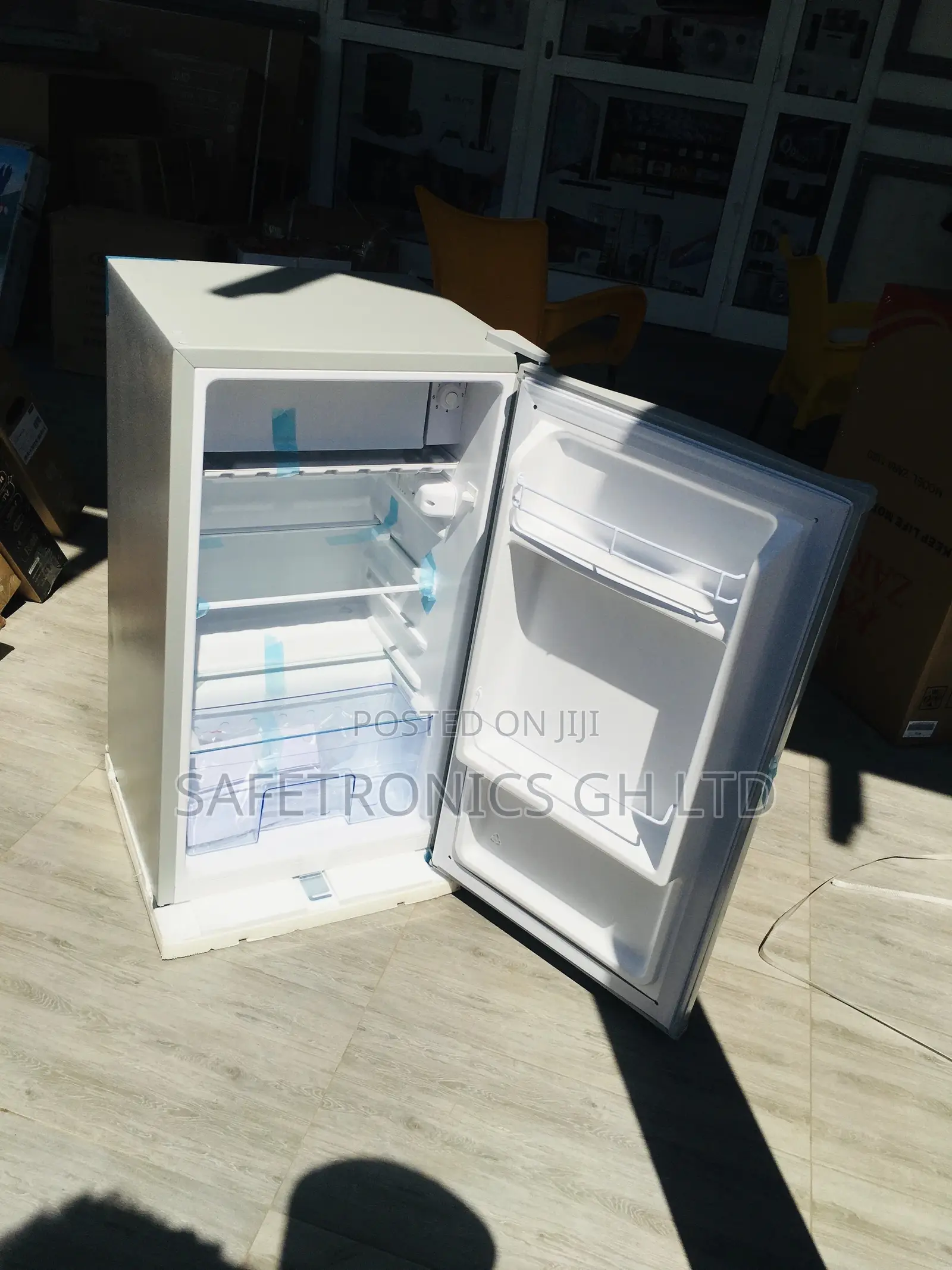  82 Liter Zara-11sd Tabletop Topfreezer Singledoor Fridge