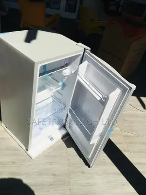 82 Liter  Topfreezer Tabletop Zara-11sd Singledoor Fridge
