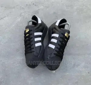 Adidas Superstar
