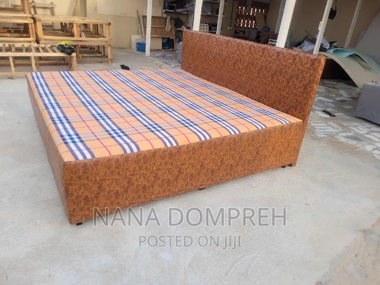 Inbuilt King Size Bed