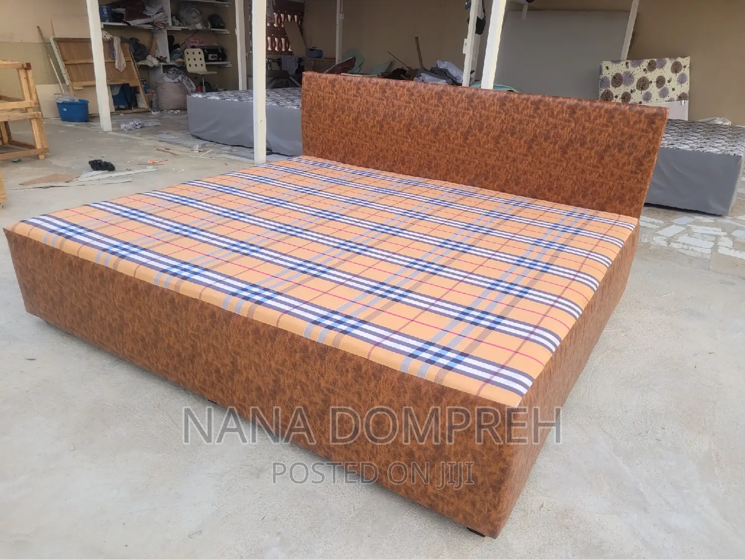 Inbuilt King Size Bed