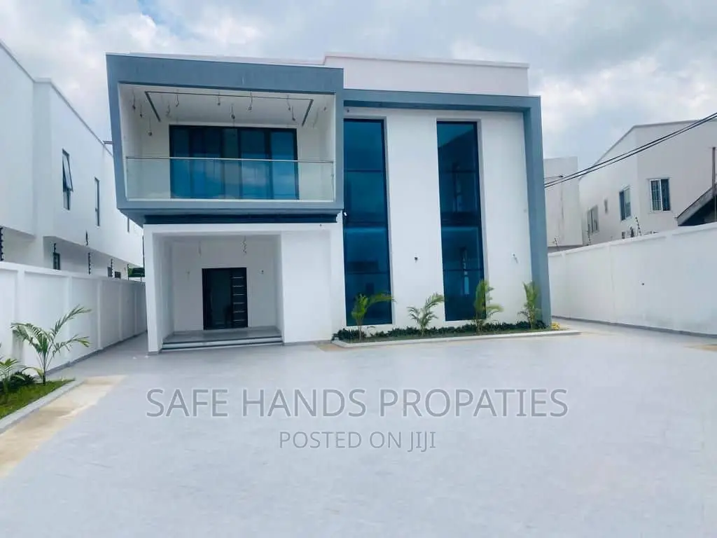 Furnished 6bdrm House in Gd-1866226, Adjiriganor for sale