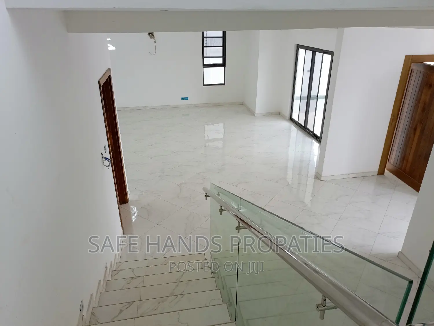 Furnished 6bdrm House in Gd-1866226, Adjiriganor for sale
