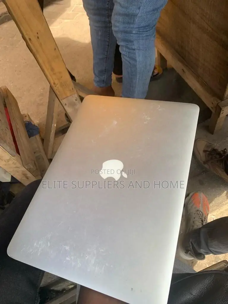 Laptop Apple MacBook Air 4GB Intel Core I5 SSHD+SSD 500GB