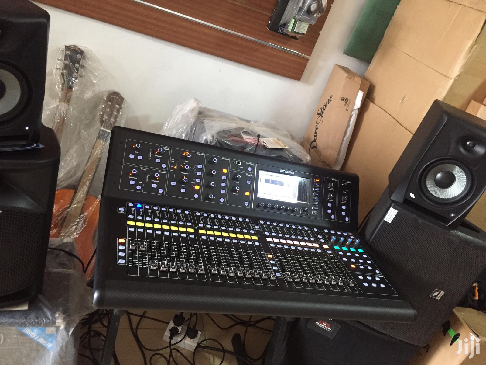 Midas M32 Live Digital Mixers