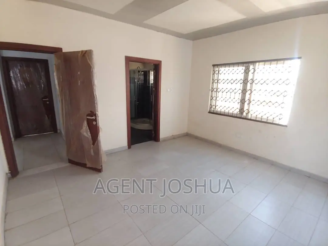 4bdrm House in East Airport, Spintex for rent