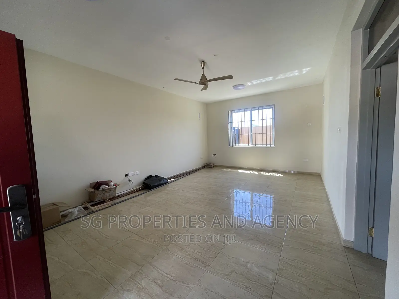 3bdrm Apartment in Sakumono, Spintex for rent