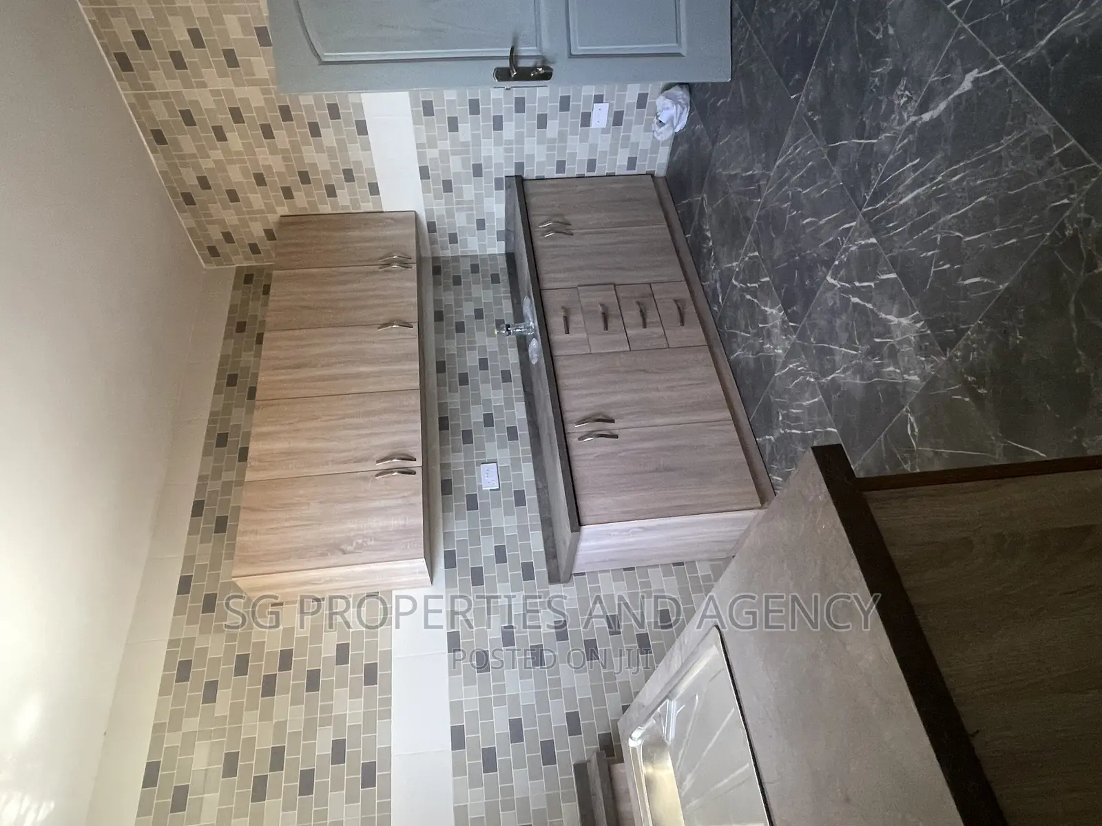 3bdrm Apartment in Sakumono, Spintex for rent