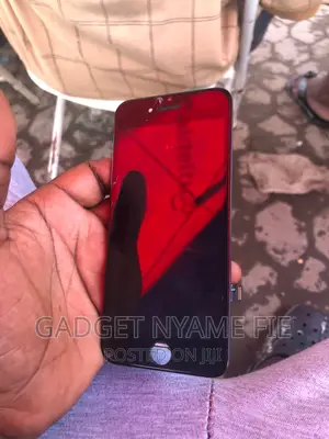 iPhone 8 Screen Replacement With Free Fixing