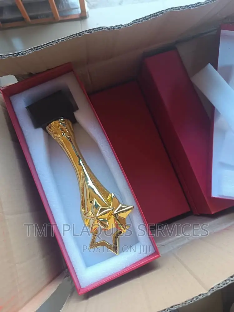 Gold Award Plaque for Your Events and Awards