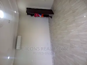 3bdrm Duplex in De-Icons Real Estate, Awutu Senya East Municipal