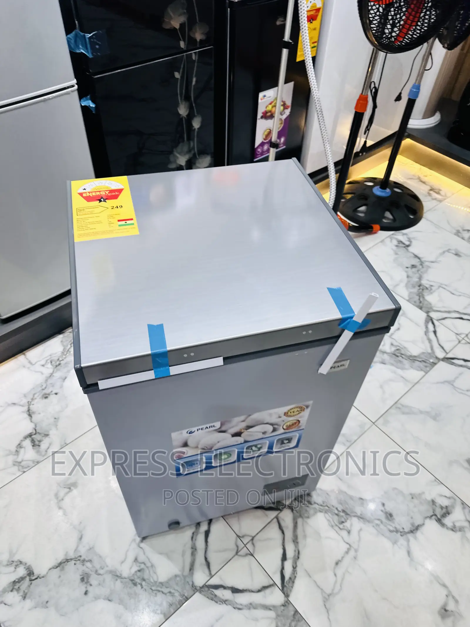 Mini Size Chest Freezer Single Door 100L Pearl Grey