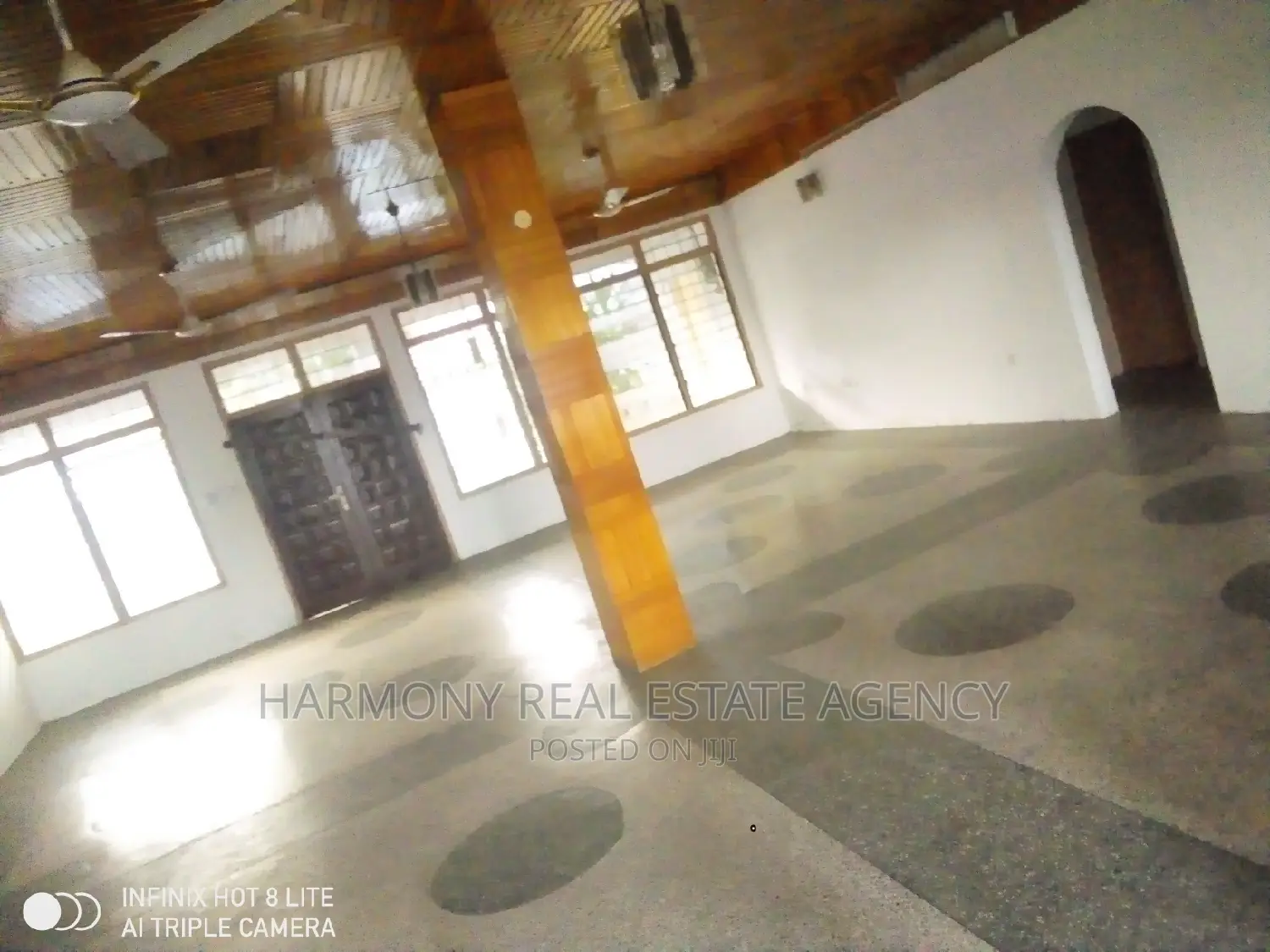 6bdrm House in Abelemkpe for rent