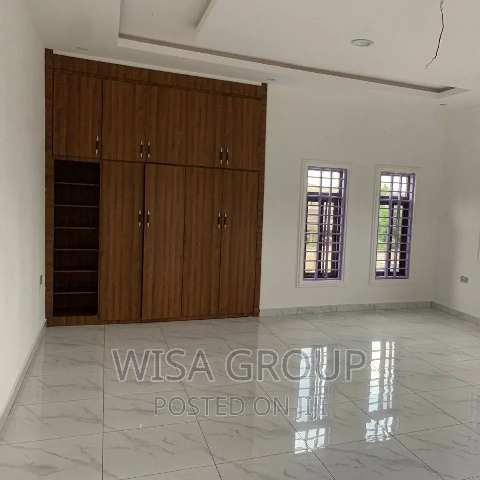 4bdrm Duplex in Wisa Groups, Accra Metropolitan for sale