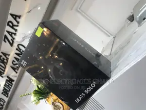 Photo - Beats Solo 3 With Distinctive Features