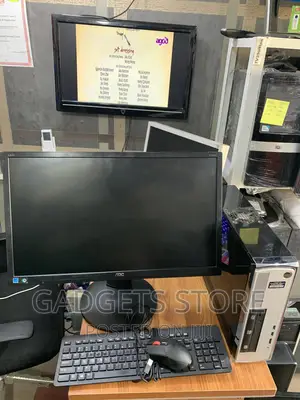 Desktop Computer Asus 8GB AMD Ryzen HDD 500GB