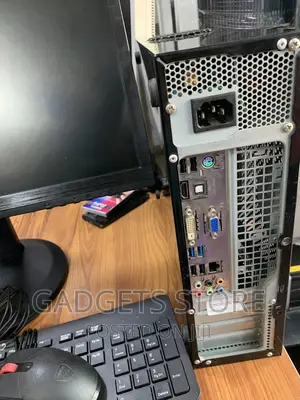 Desktop Computer Asus 8GB AMD Ryzen HDD 500GB