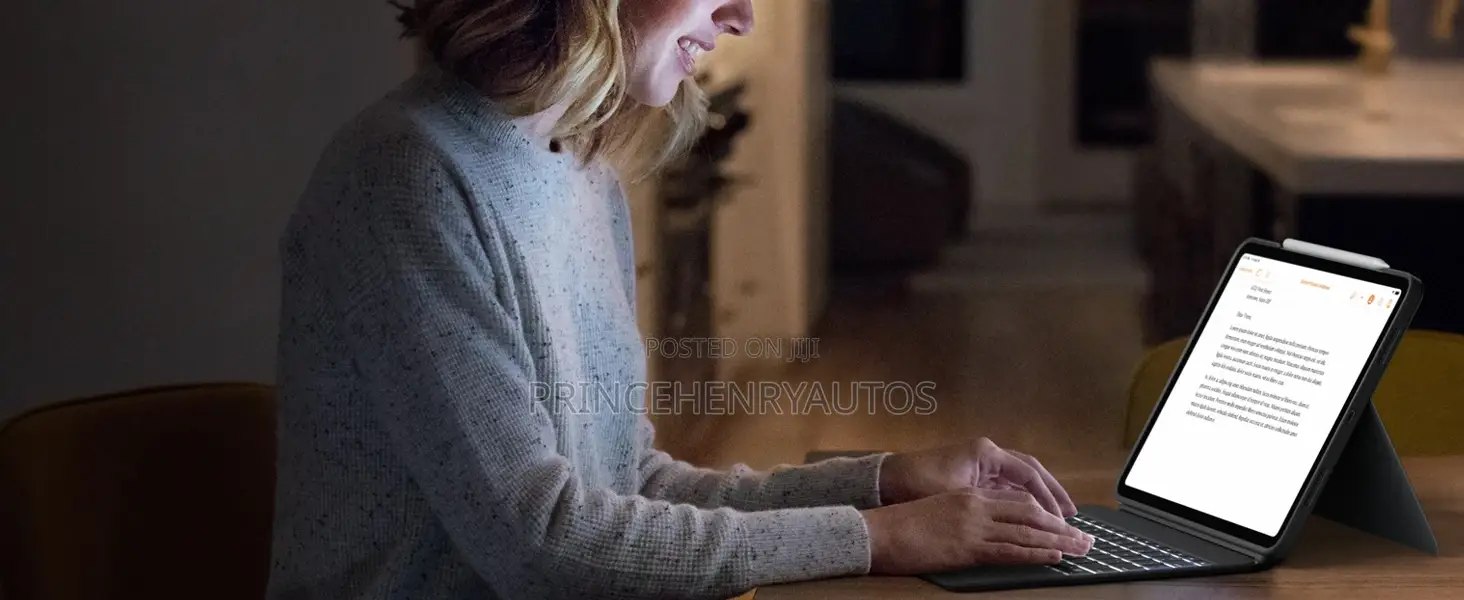 Logitech Combo Touch iPad Pro 12.9-Inch 5th, 6th Gen