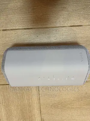 Sony Srs-xe300 Portable Bluetooth Speaker