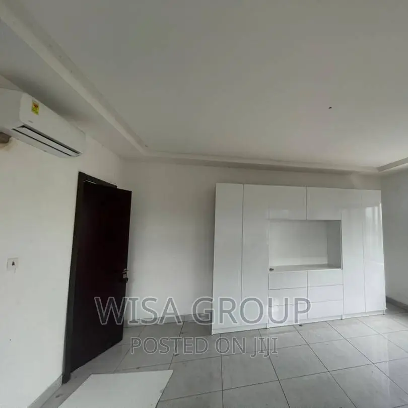 5bdrm Duplex in Wisa Groups, Accra Metropolitan for sale