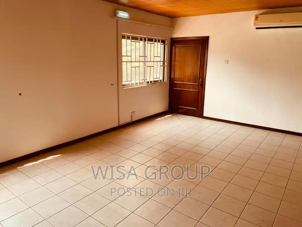 6bdrm Duplex in Wisa Groups, Accra Metropolitan for rent