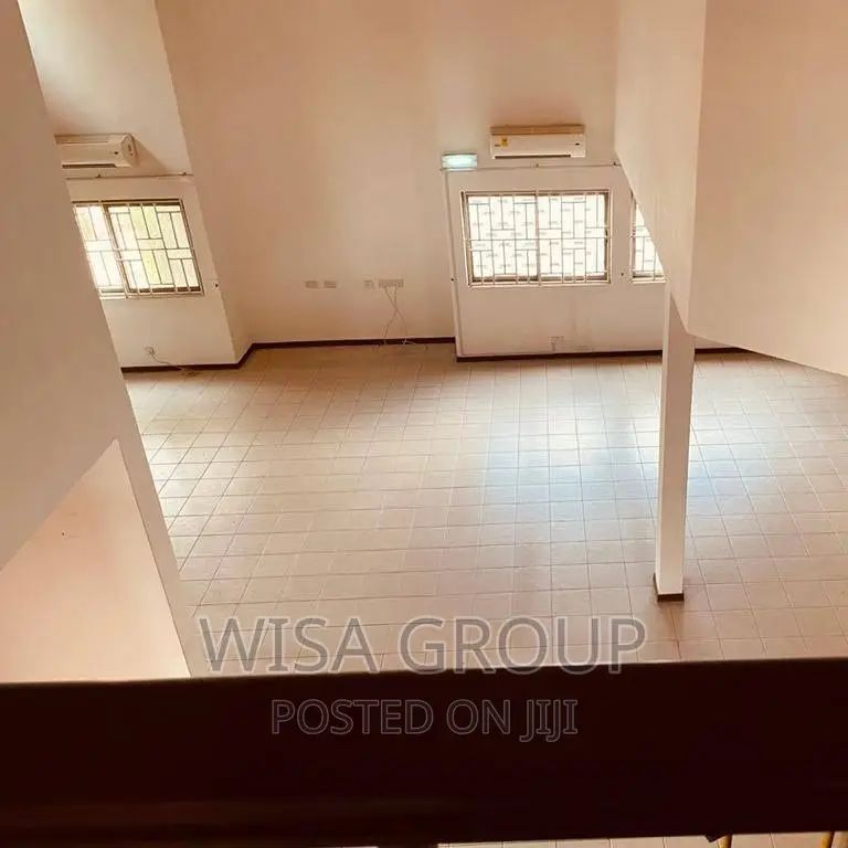 6bdrm Duplex in Wisa Groups, Accra Metropolitan for rent