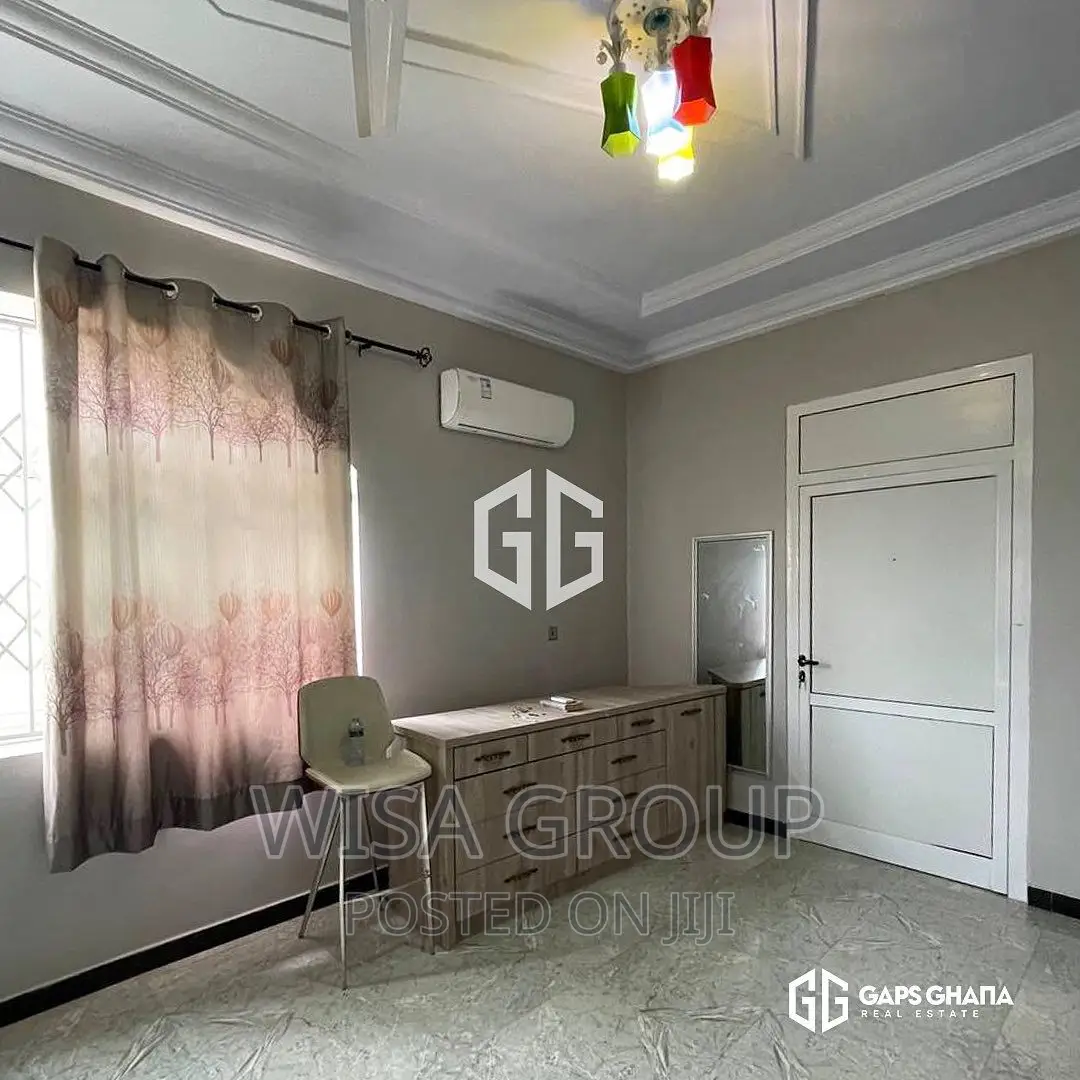 5bdrm Duplex in Wisa Groups, Accra Metropolitan for sale