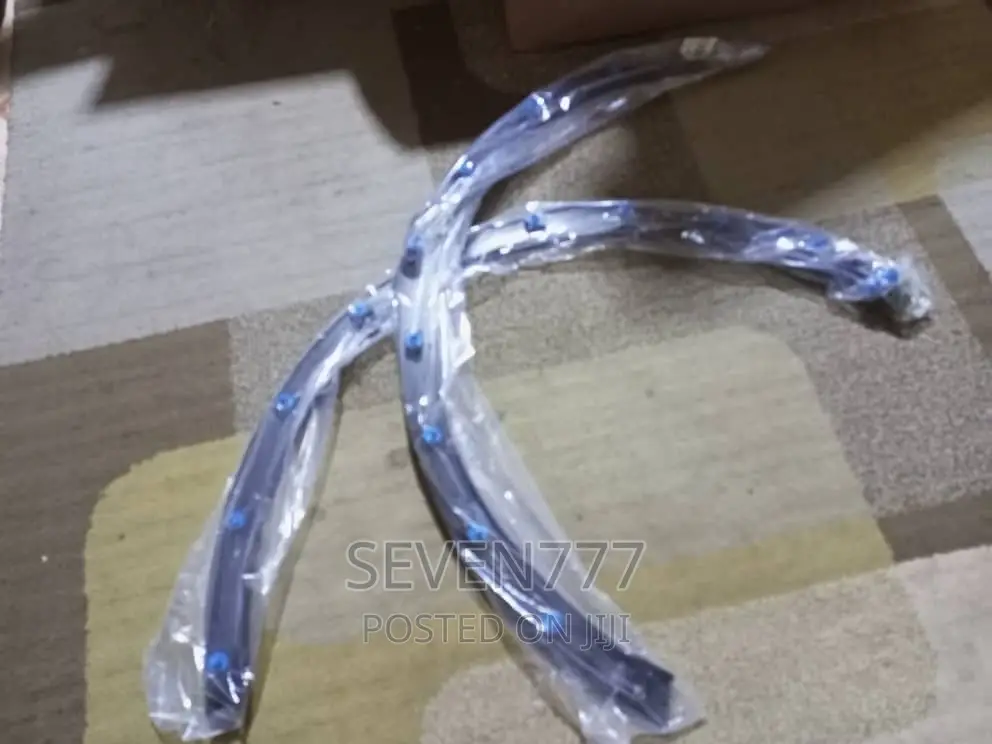 2012-2018 Range Evoque Fenders Mouldings