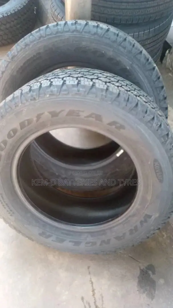265/60r18 Goodyear Wrangler All Terrain Tyres - Escalade