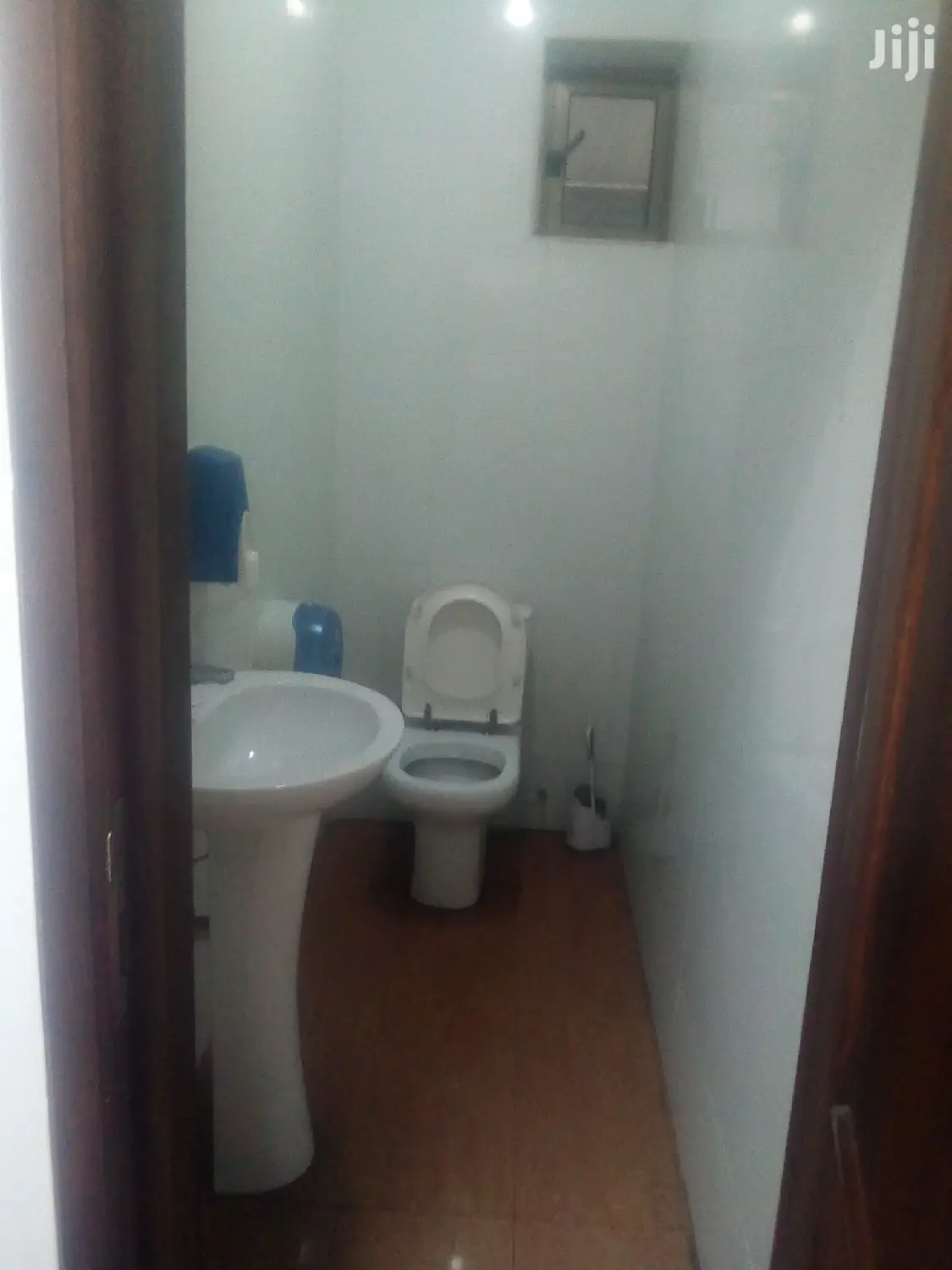 Fully Furnished Office Space For Rent